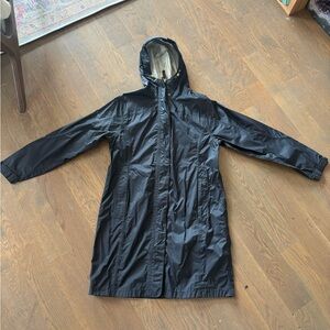 L.L. Bean Women’s Black Hooded Trail Model Raincoat